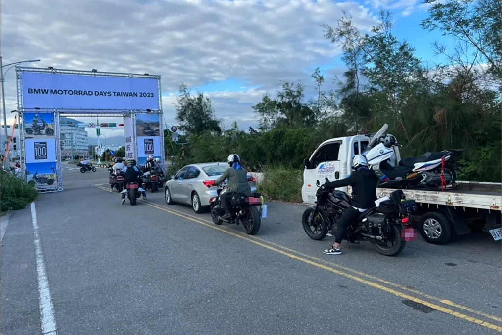 銘峰重機託運道路救援-桃園重機託運-桃園重機道路救援-全台重機託運_p_03