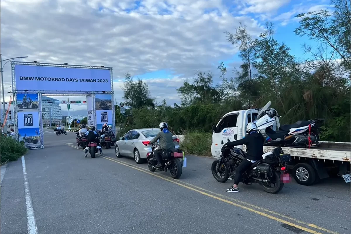 銘峰重機託運道路救援-桃園重機託運-桃園重機道路救援-全台重機託運_projects_台東BMW大會師_02