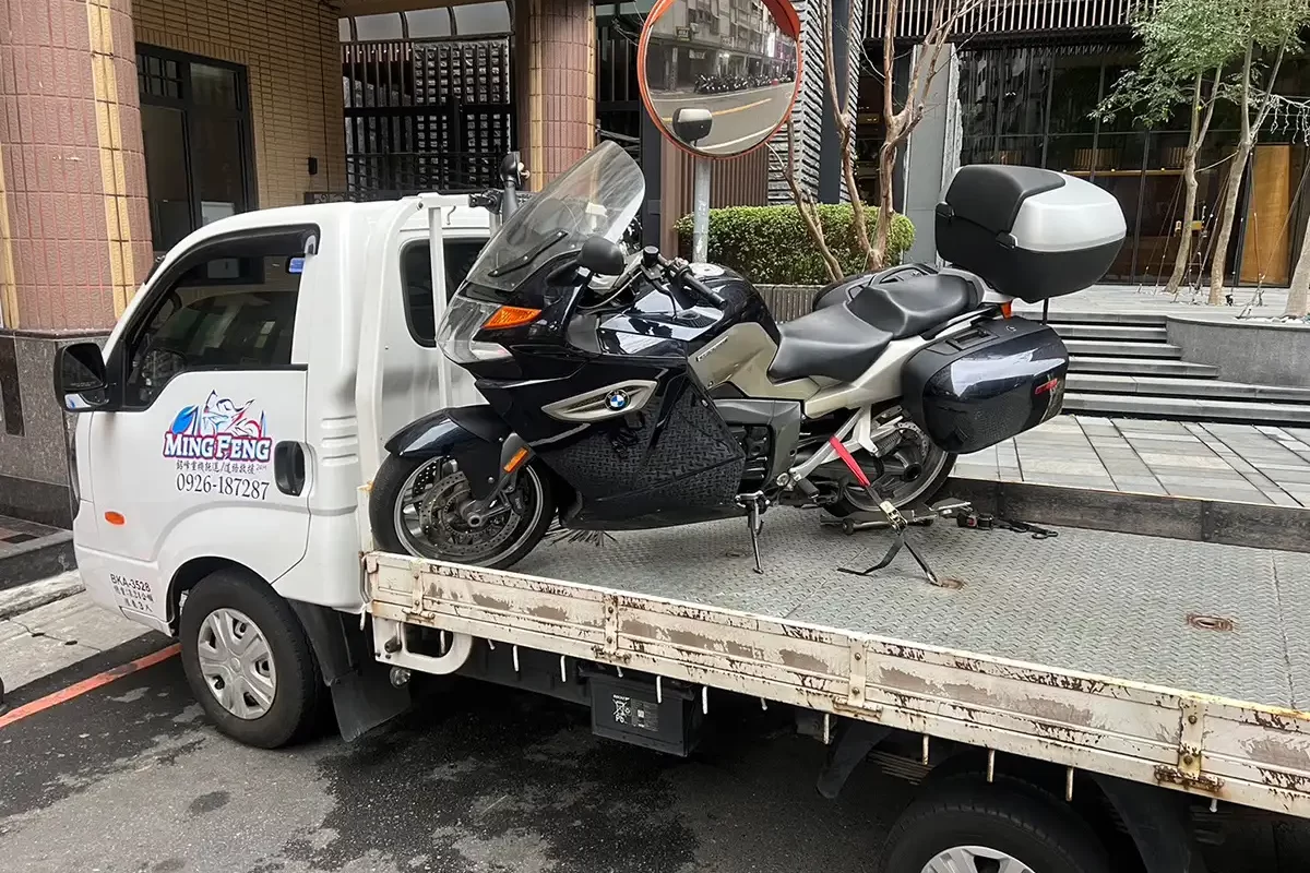 銘峰重機託運道路救援-桃園重機託運-桃園重機道路救援-全台重機託運_projects_白天出車_012