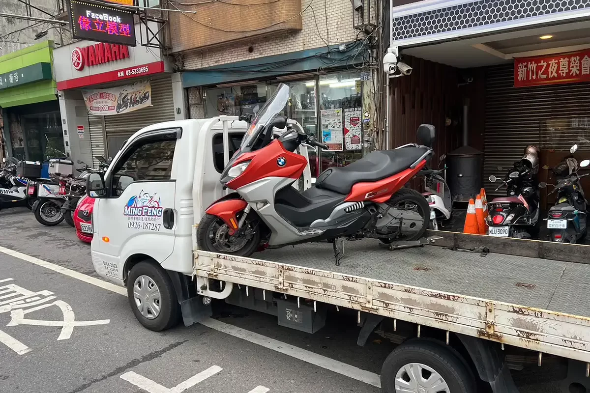 銘峰重機託運道路救援-桃園重機託運-桃園重機道路救援-全台重機託運_projects_白天出車_04